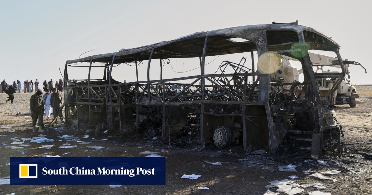 79 Killed as Bus Carrying Afghans From Iran Crashes Near Herat