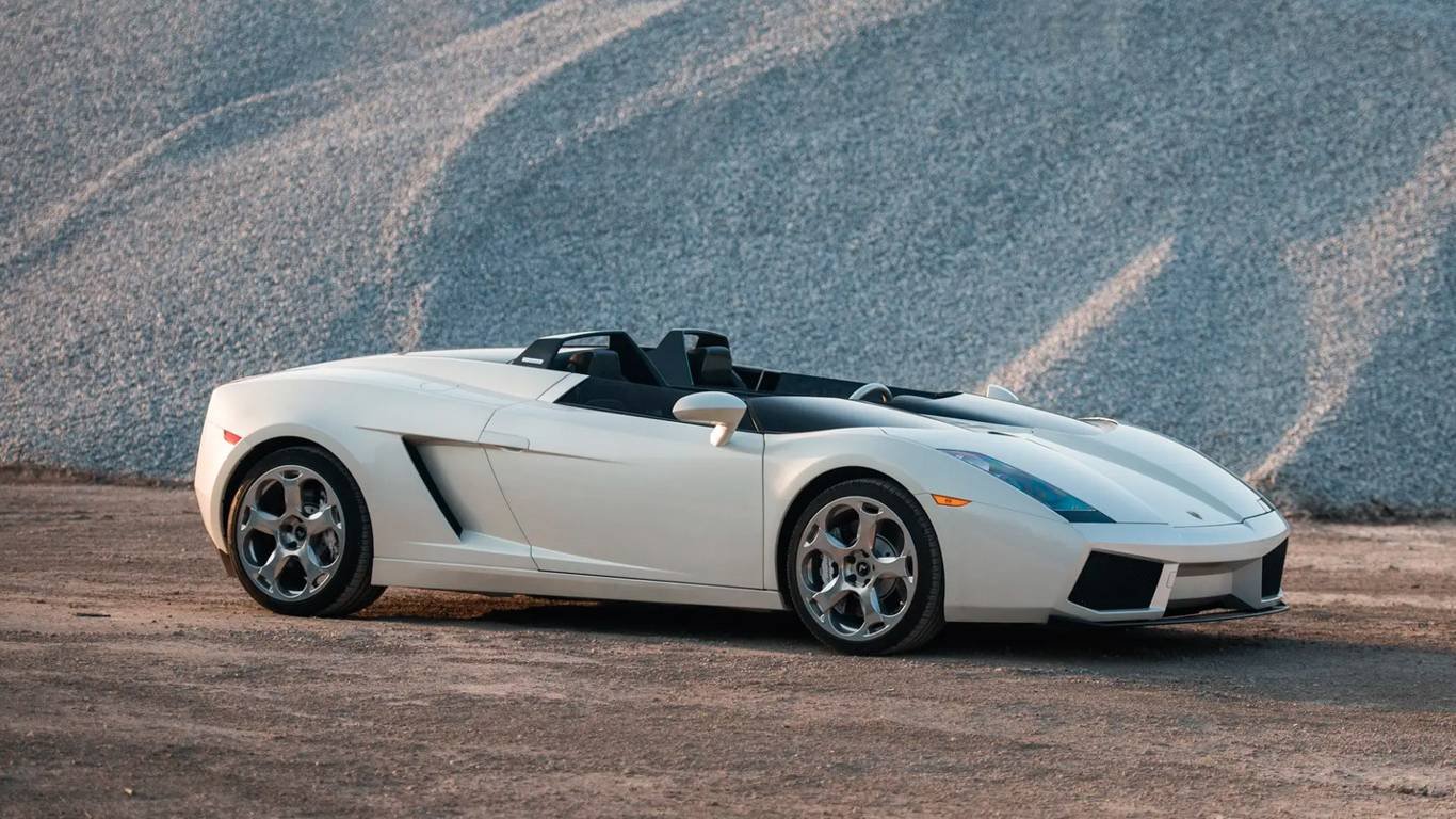 A Must-See: The World’s Only Lamborghini Returns to the Stage After 20 Years
