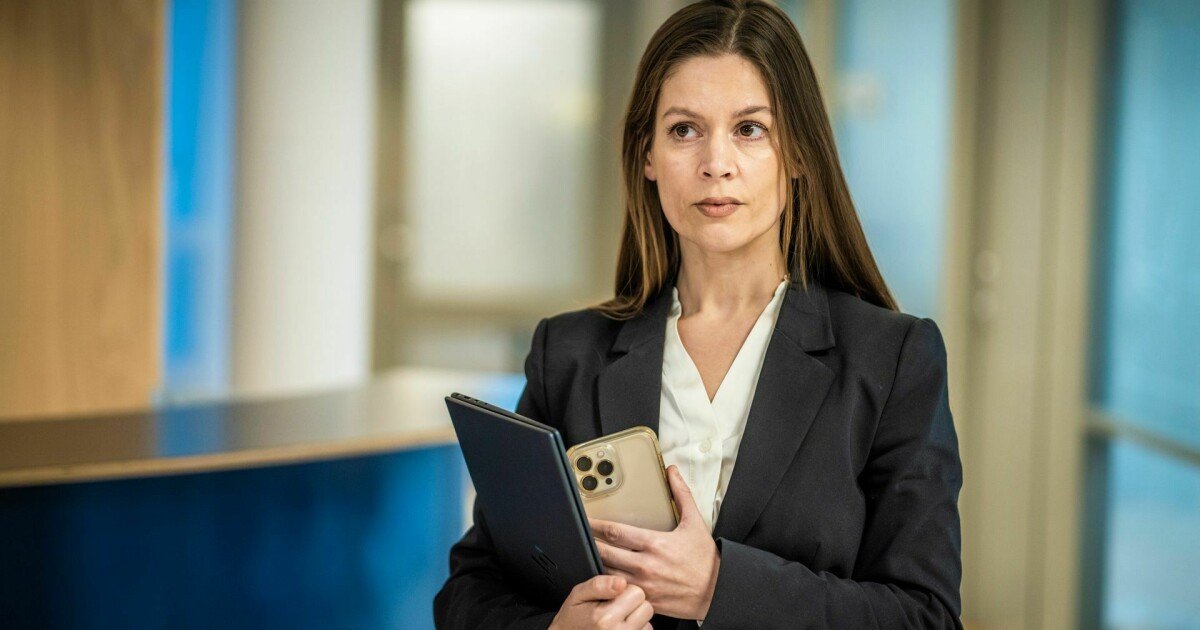 Accused security guard says he is not a spy