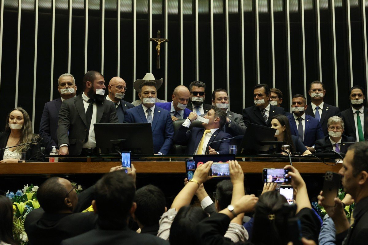 Bolsonarist leader in the Chamber denies agreement with Motta for amnesty and apologizes for occupation