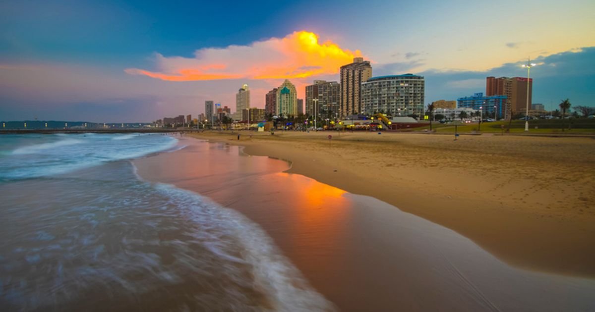 British Tourist Dies After Falling from Third-Floor Balcony in South Africa Resort