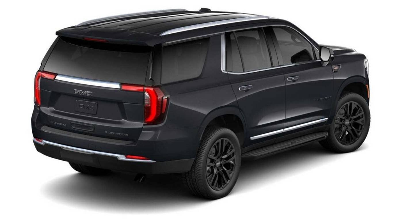 Chaos on the trunk: $70,000 SUV gets a strange set of emblems