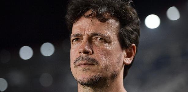 Diniz criticizes refereeing in Vasco x Bota: ‘Easy penalty to be awarded’