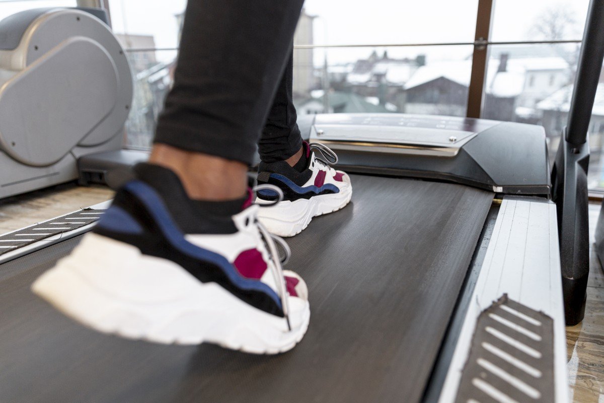 Discover the 12-3-30 Method, Which Burns More Fat Than Running