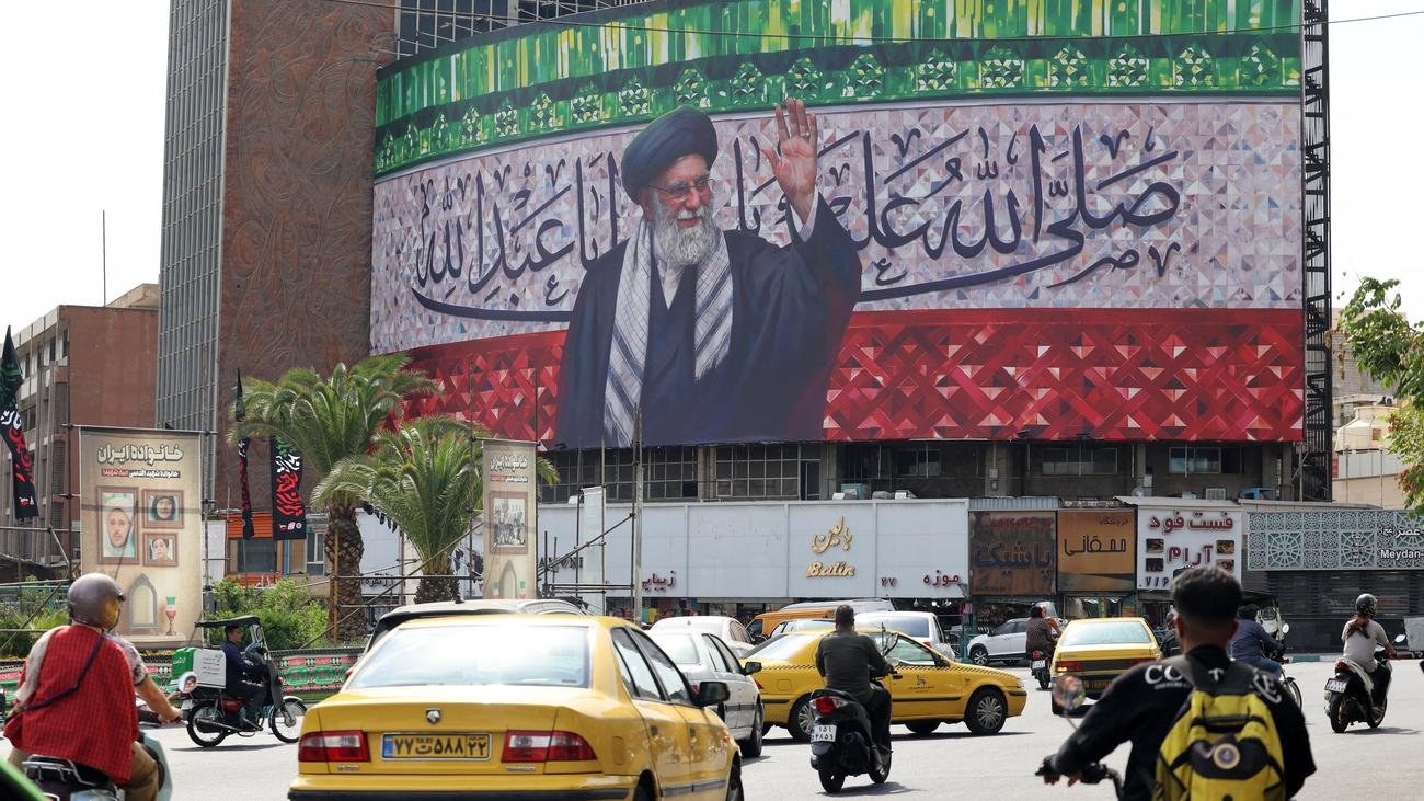 Dispute over Nuclear Program: Foreign Office Warns Against Traveling to Iran