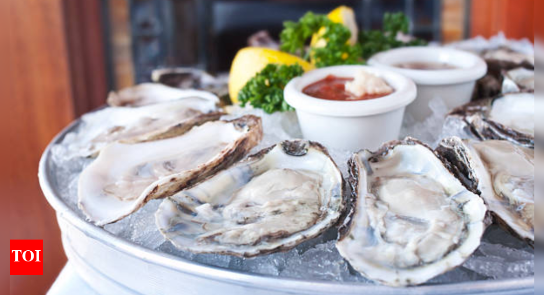 flesh eating bacteria in raw oysters3a 2 dead3b risk of contamination in other foods