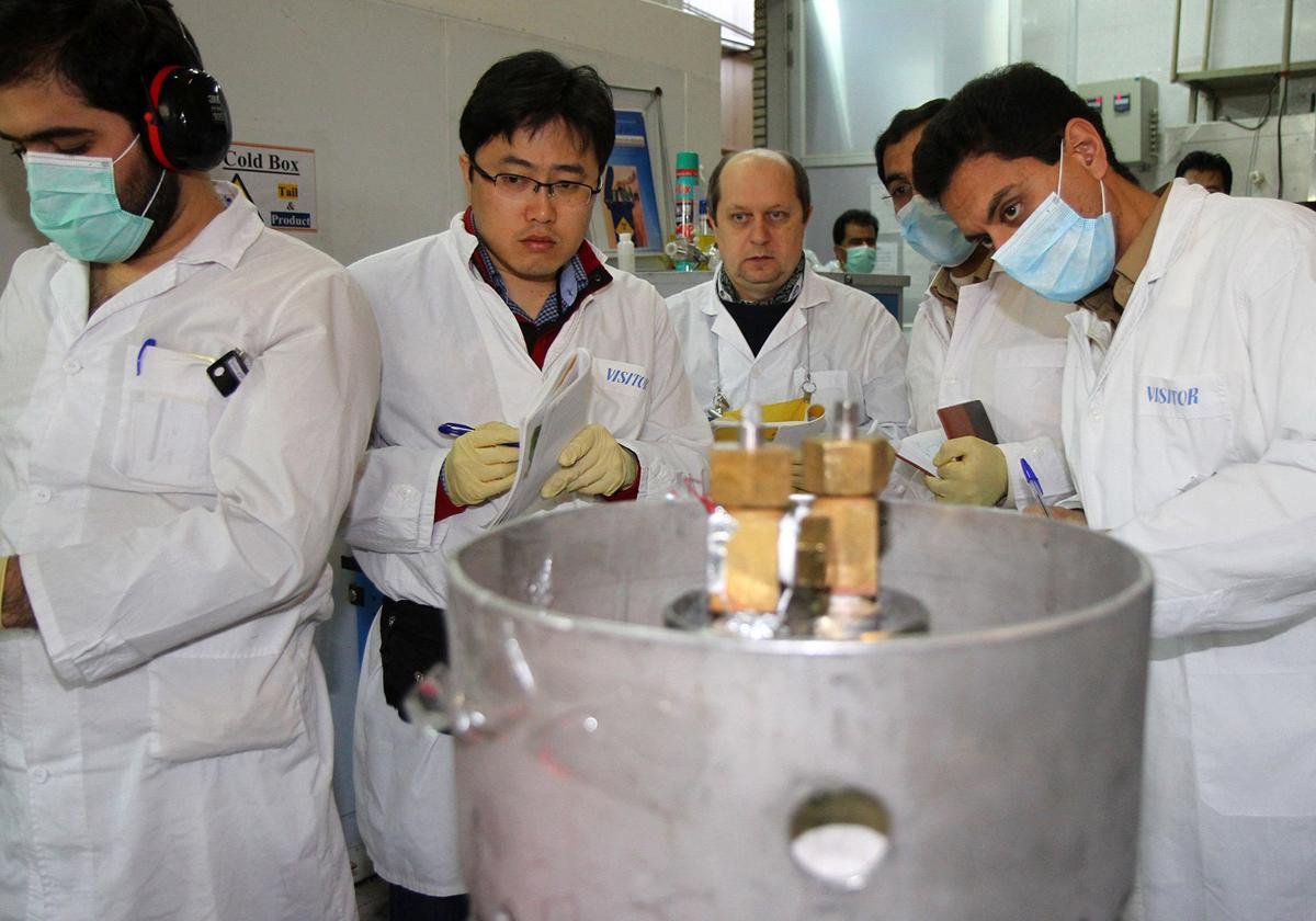 Germany, France, and the United Kingdom Ready to Renew Sanctions on Iran