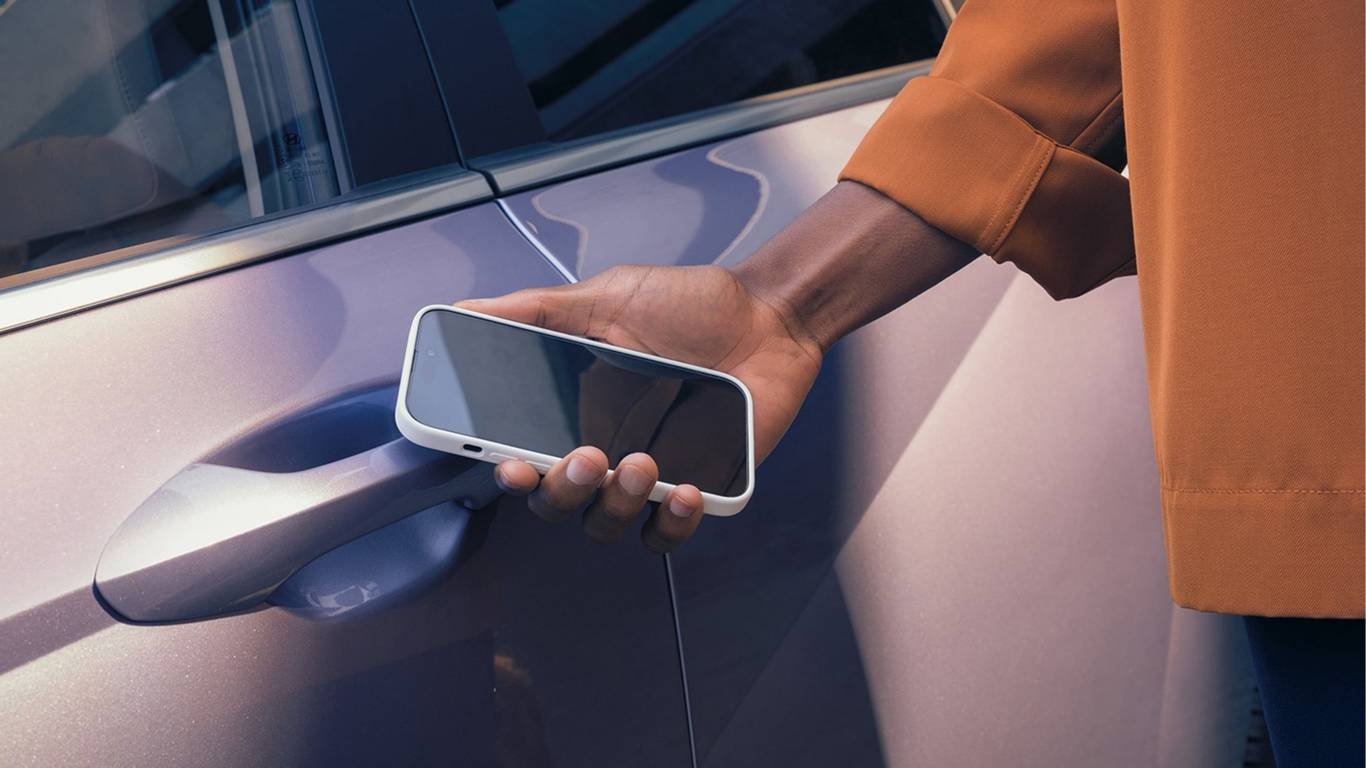 Hyundai Introduces Easy Smartphone Unlocking Method for Their Cars