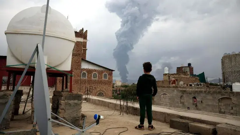 Iran condemns Israel’s attacks on Yemen and labels them as “war crimes”