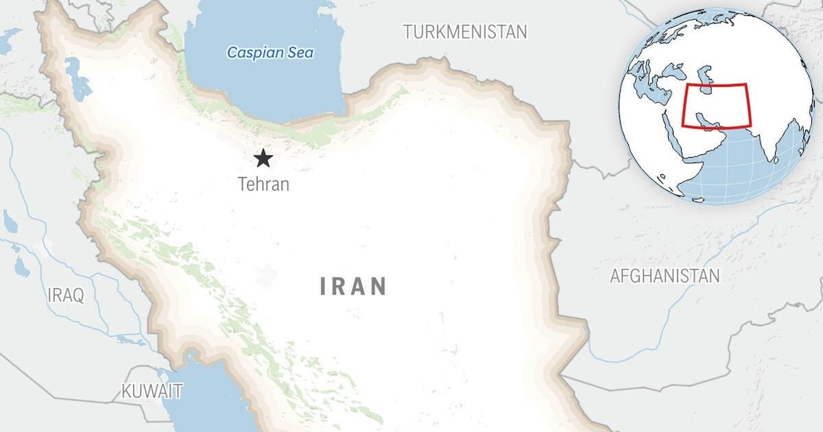 Iran Navy Kicks Off Military Drill