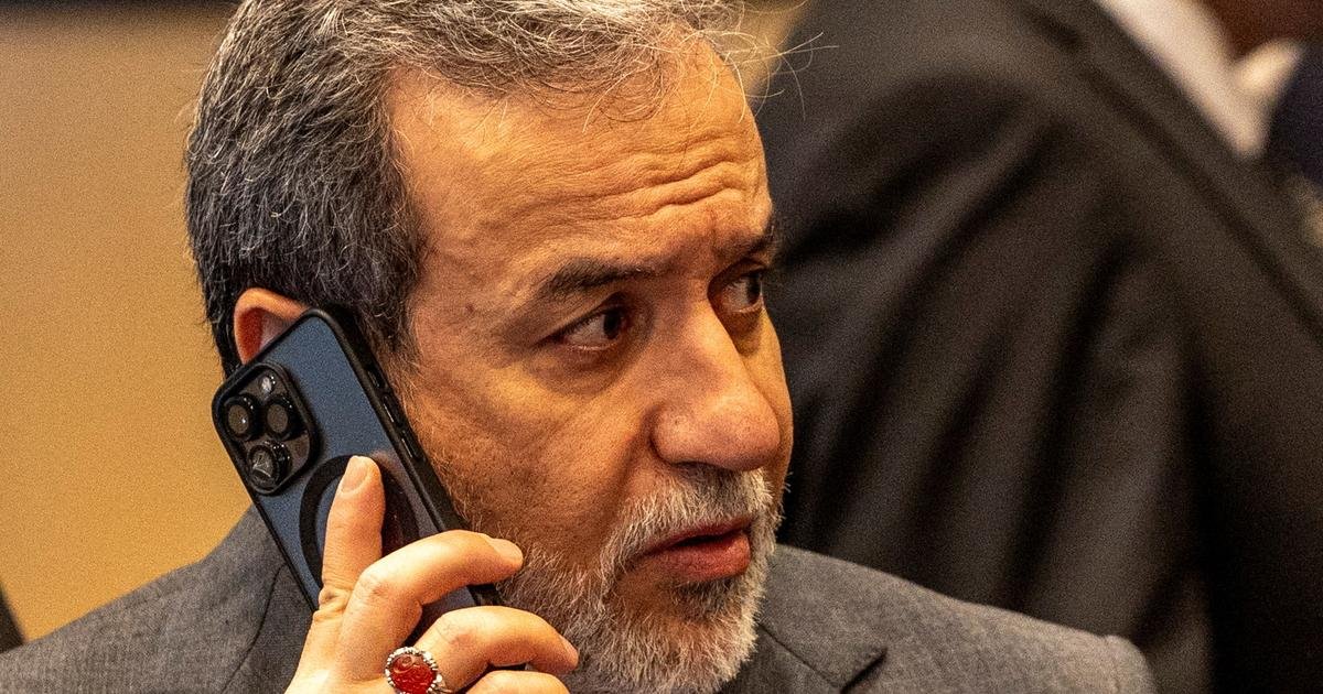 Iran Says Working with Beijing and Moscow to Prevent European Sanctions