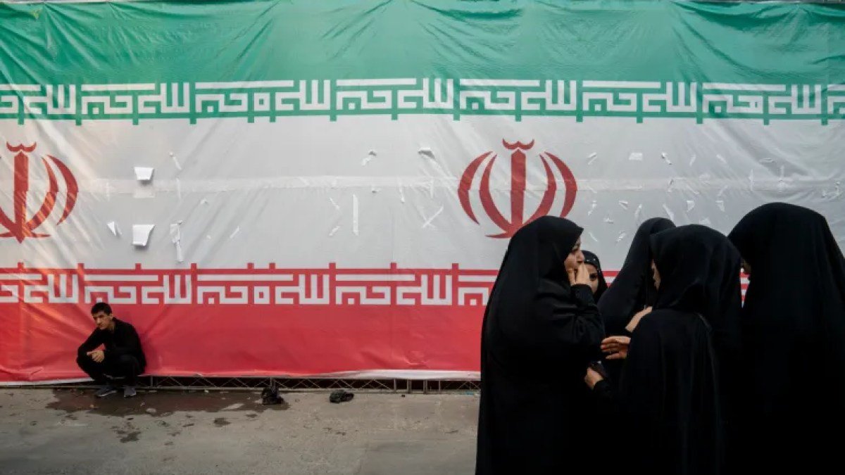 is france2c germany2c and the uk about to reimpose sanctions on iran3f