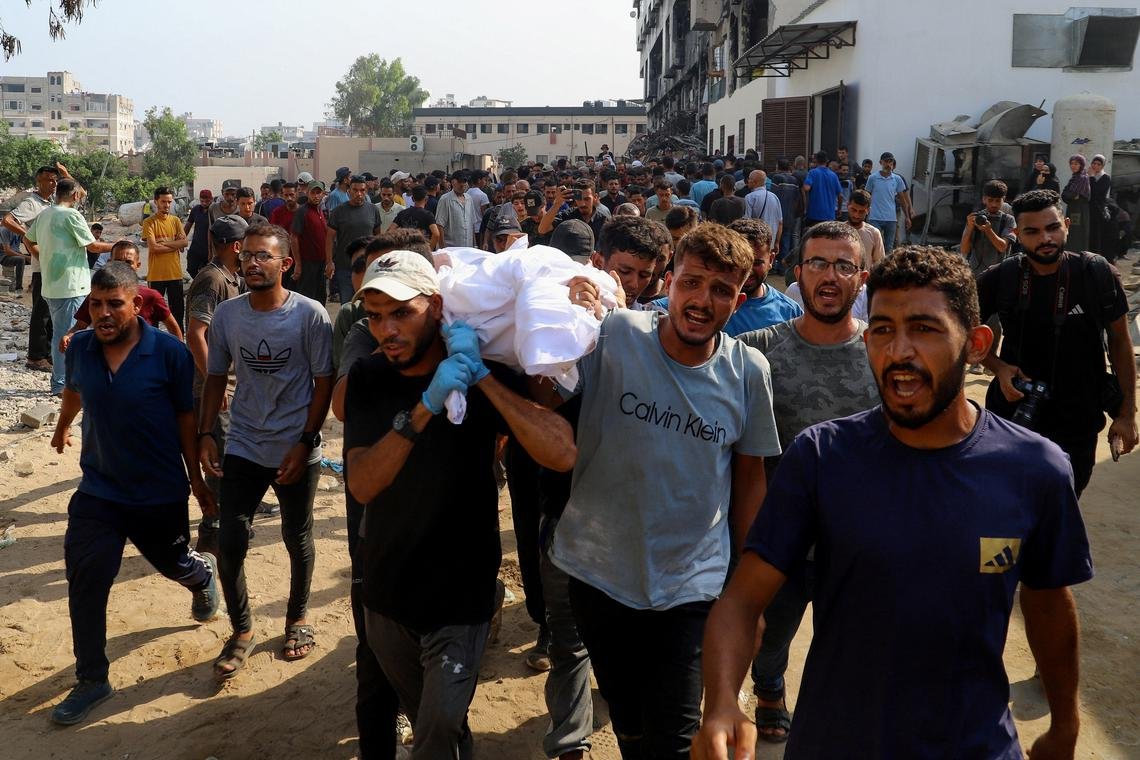 Israeli Forces Intensify Gaza City Bombardment as Egypt Facilitates Talks with Hamas