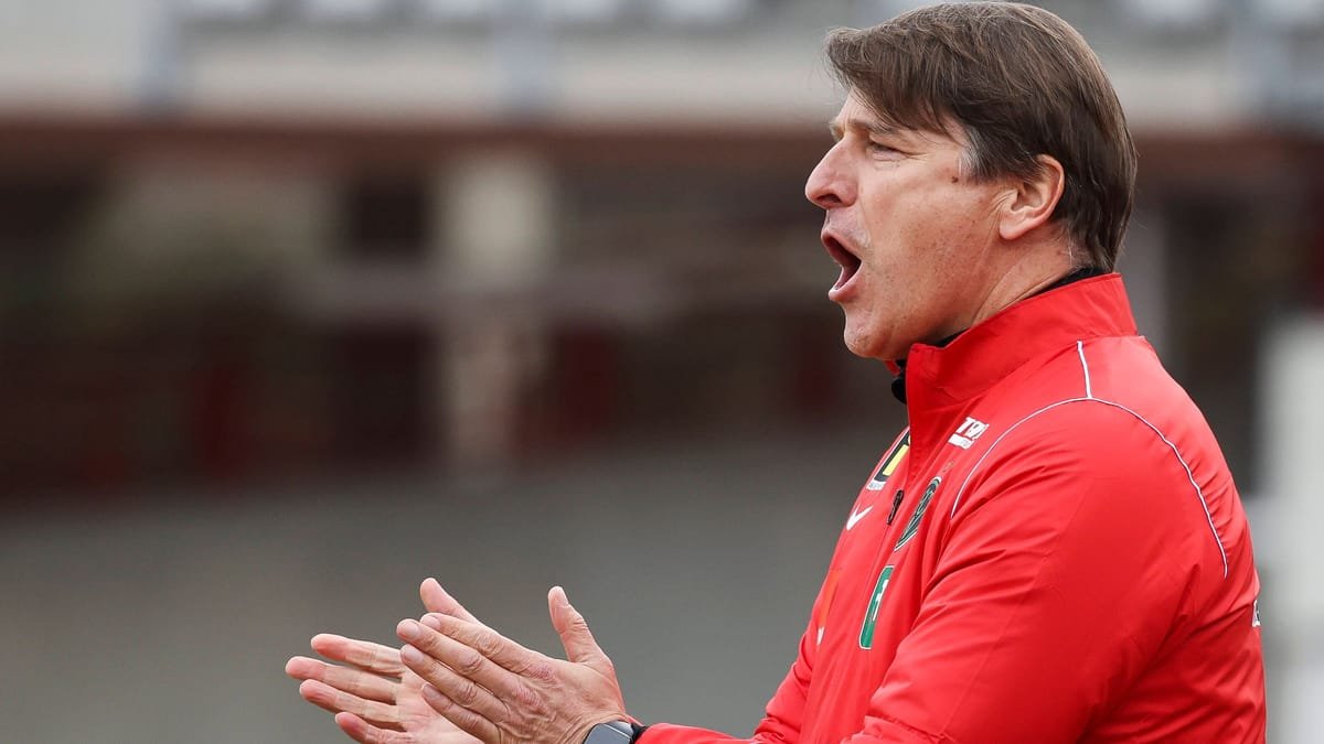 Michael Oenning: Former Bundesliga Coach Lands a New Job in Iran