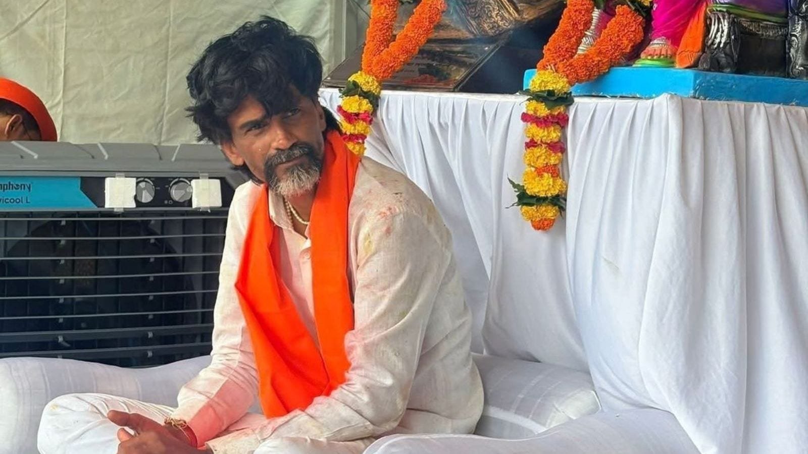 mumbai manoj jarange maratha quota protest today live news updates3a mumbai maratha morcha route timing details