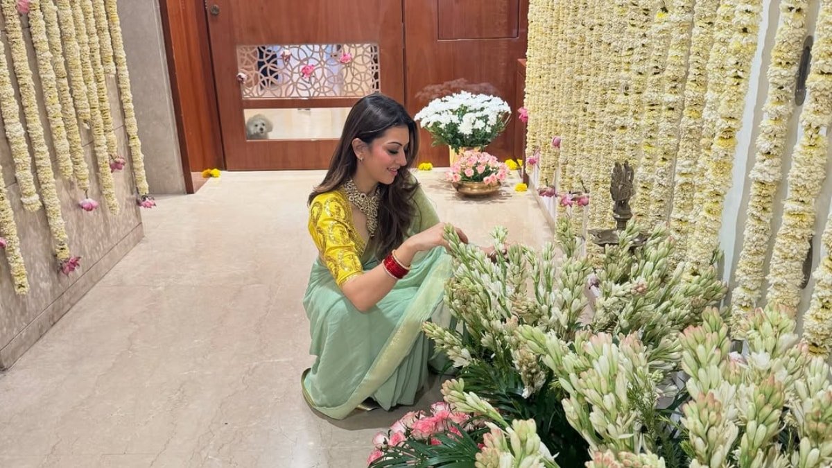 stay updated with the latest movie releases and celebrity gossips in marathi on manoranjan news live