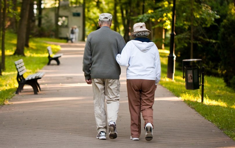 Study reveals best way to walk to prevent heart attack and stroke