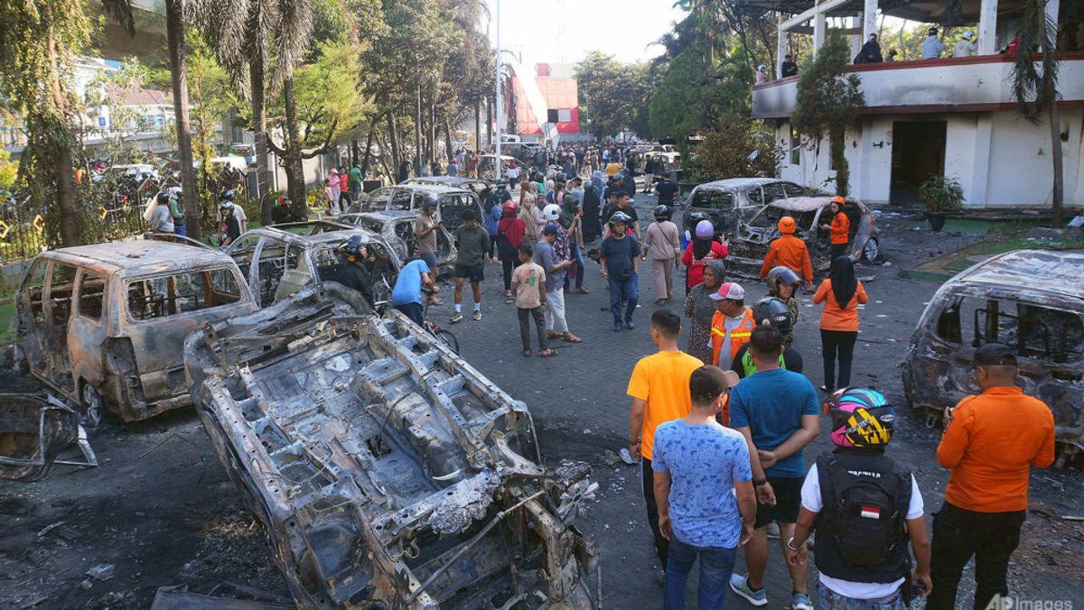 tiktok suspends live feature in indonesia following violent protests