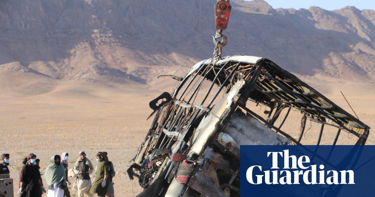 Tragic Accident: Bus Collides with Fuel Truck in Western Afghanistan, Resulting in 78 Fatalities