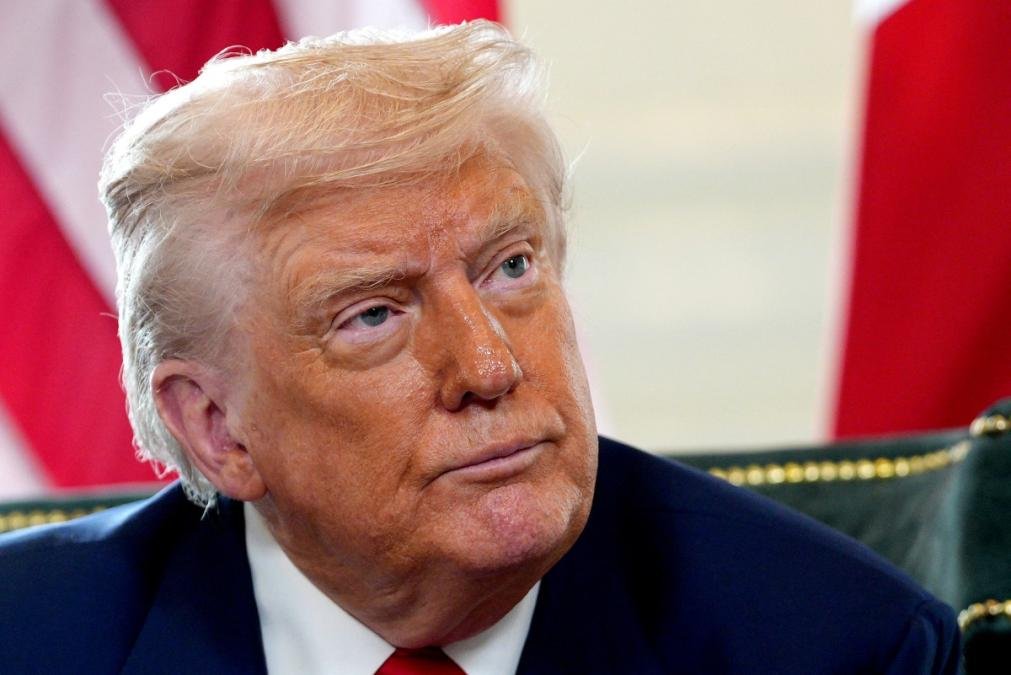 Trump Removes U.S. Military Intelligence Chief After Critical Report on Iran Attack