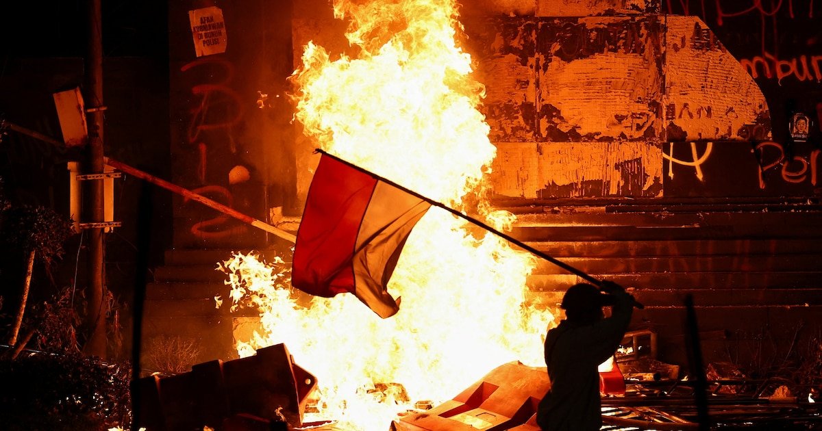 violent protests in indonesia following motorcyclists death at the hands of police3a at least three dead and two regional parliaments set ablaze