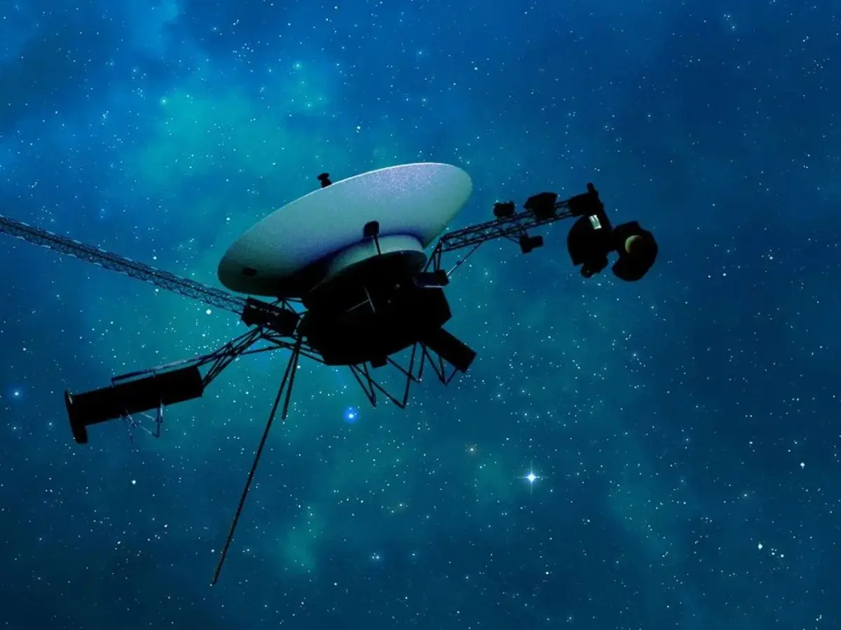 what voyager 2 discovered on neptunes moon triton and why it shocked scientists