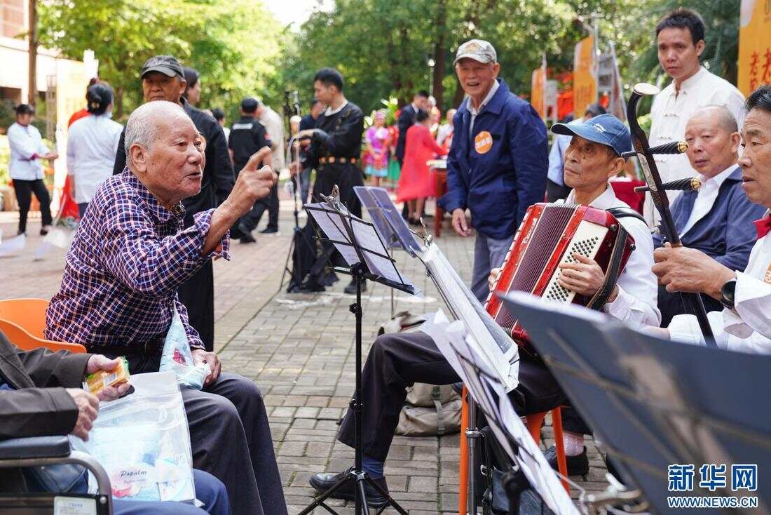 2024: National Life Expectancy reaches 79 years, eight provinces and cities exceed 80 years