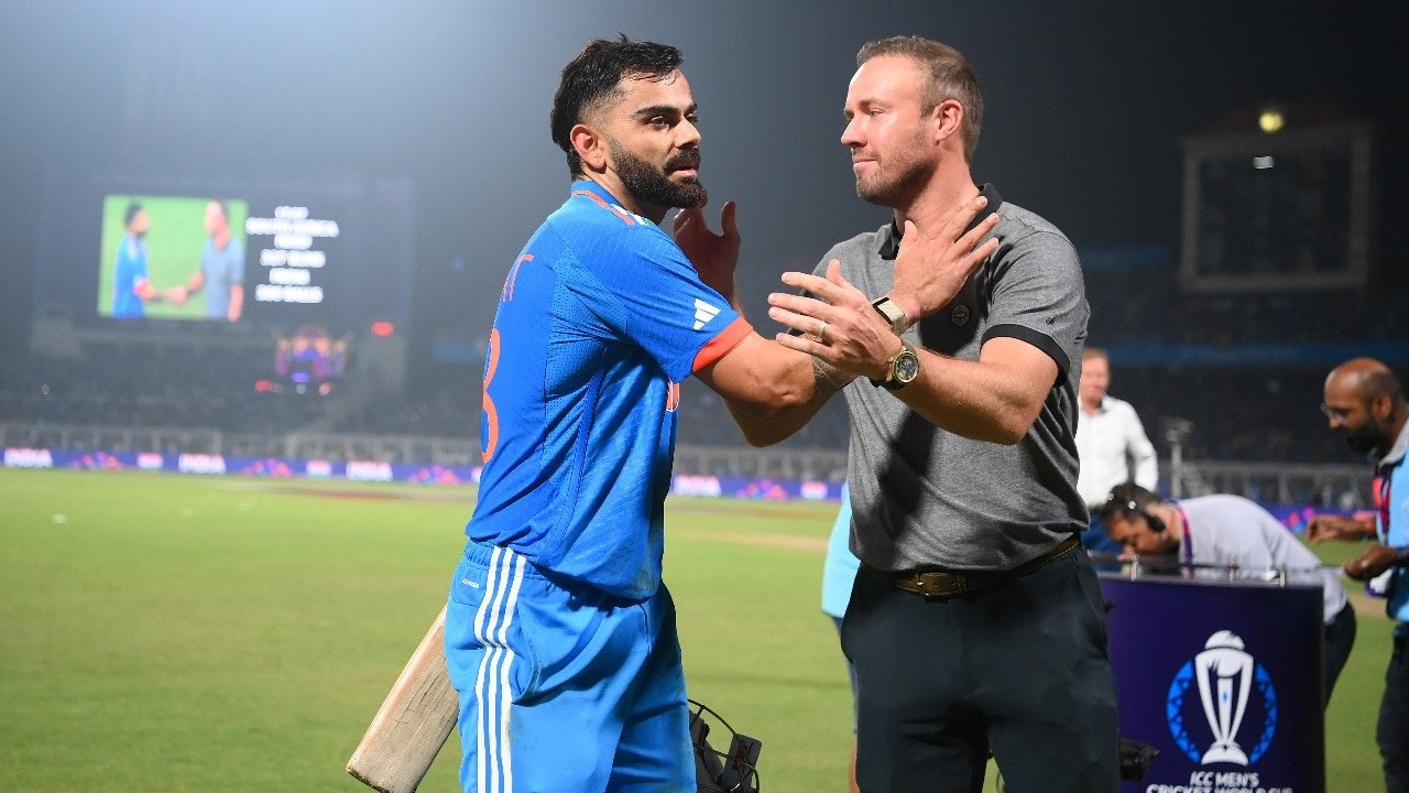 AB de Villiers excludes Kohli from list of top 5 cricketers, selects Mohammad Asif