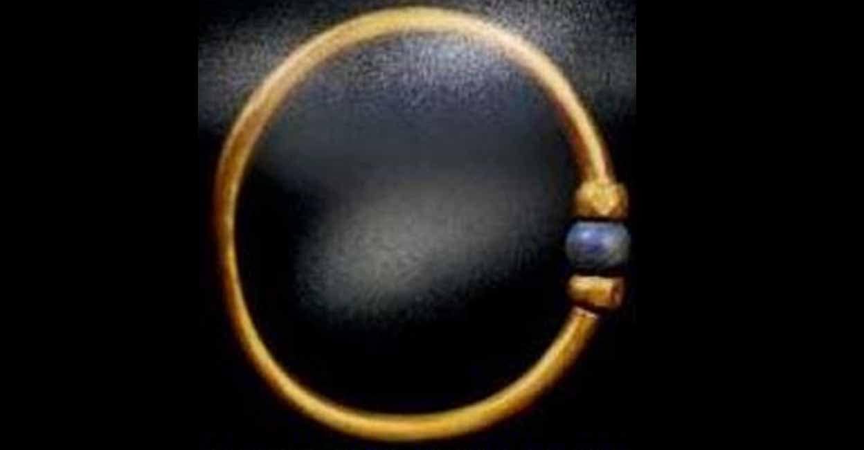 ancient egyptian bracelet stolen from cairo museum after 3000 years2c theft traces back to laborer