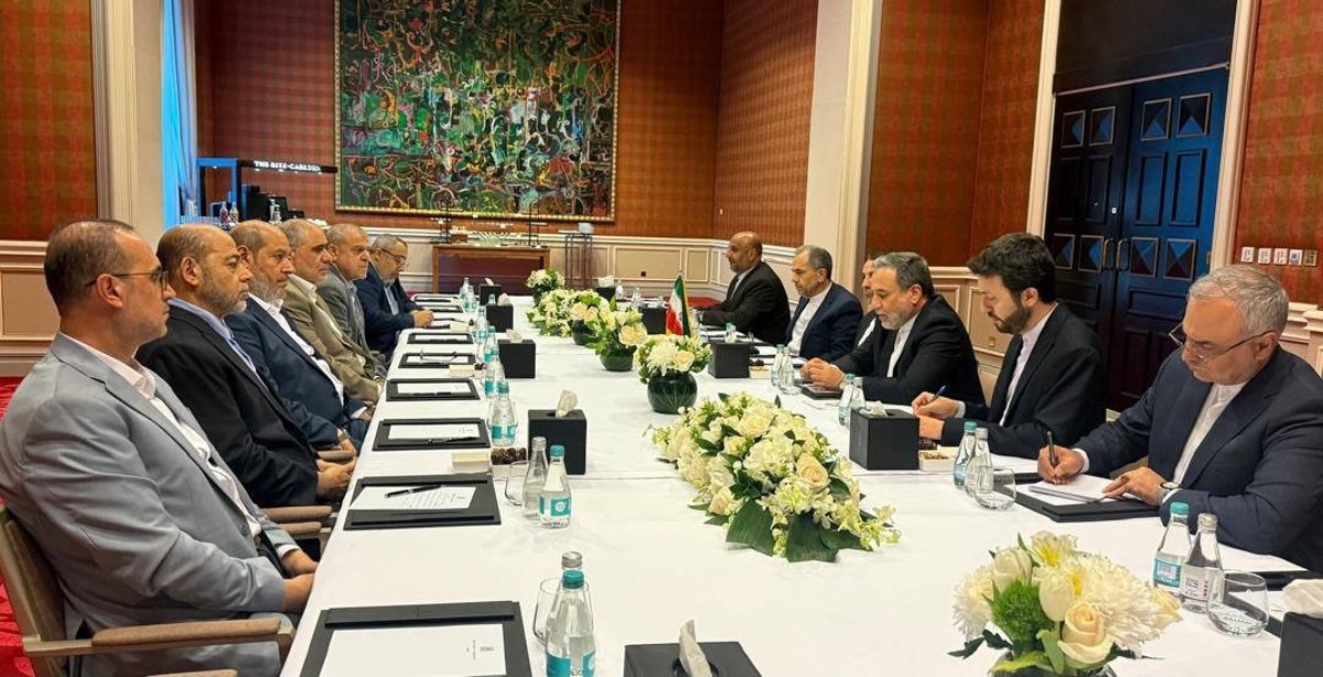 Araqchi Reiterates Iran’s Support for Palestinian Resistance to Hamas Leaders