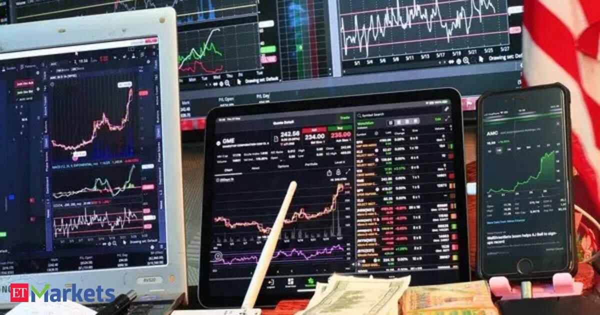 asian stocks surge as global gauge reaches new peak