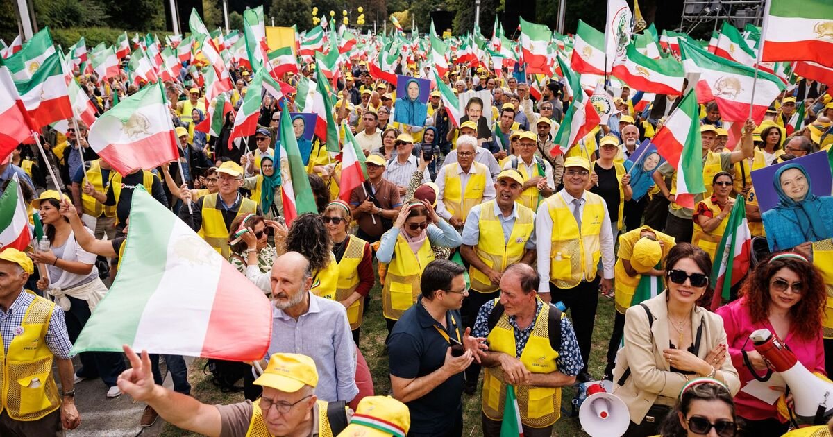 Ayatollah Ali Khamenei responds to massive protest against Iran executions