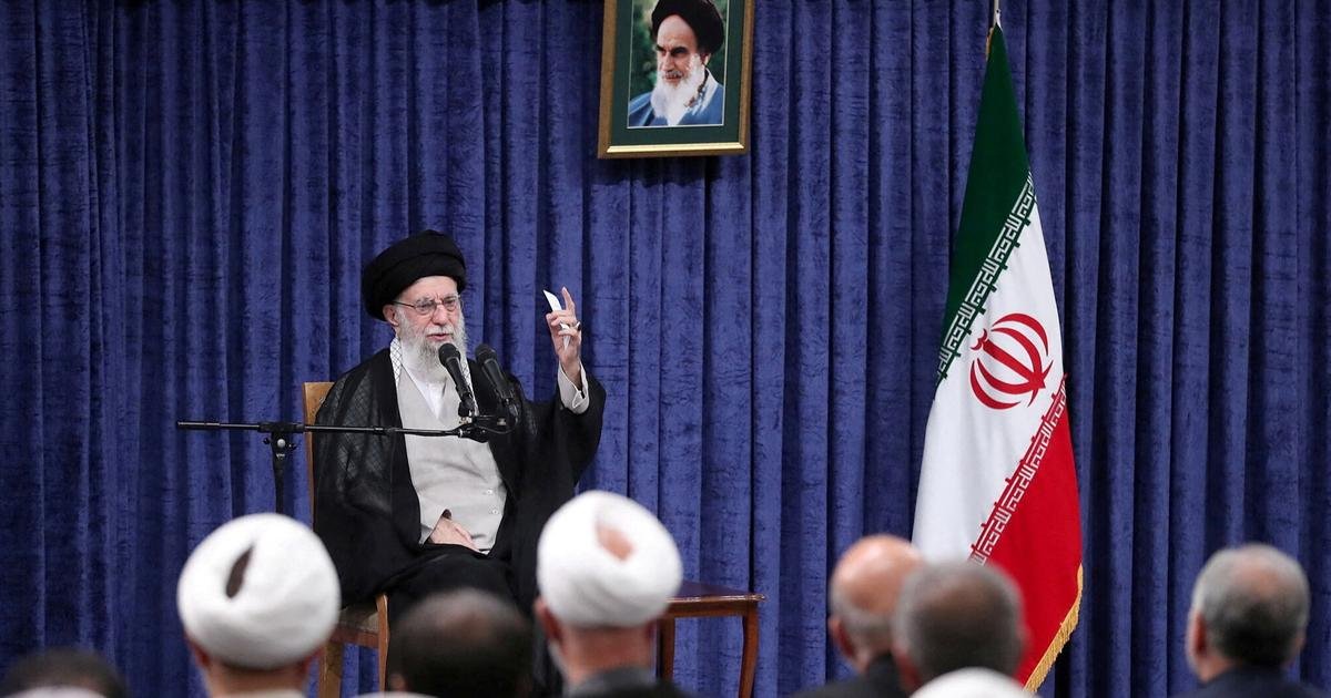 Ayatollah Khamenei Calls for Boosting Iran’s Oil Production