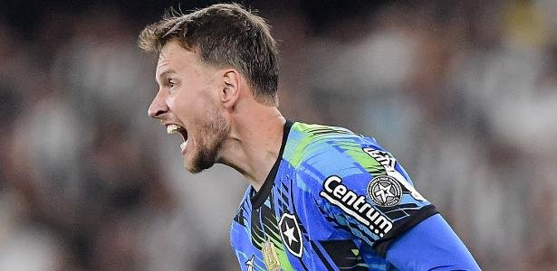 botafogos goalkeeper2c neto2c will undergo surgery and will not play again in 2025