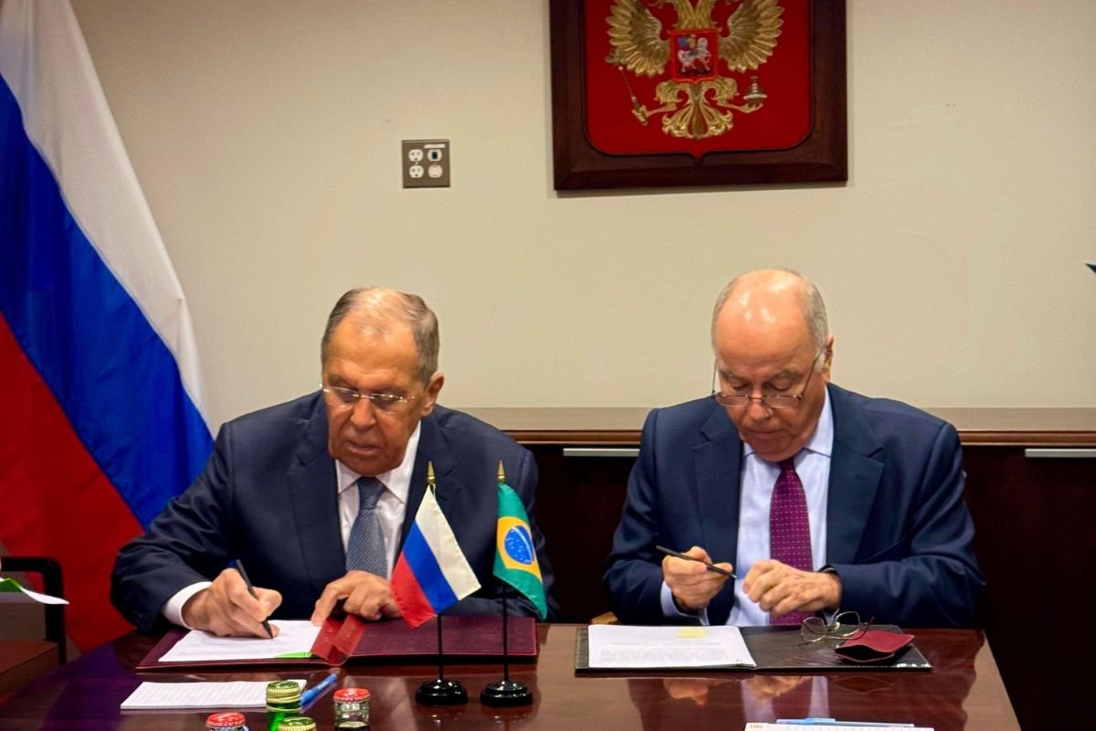 brazil and russia2c brics members2c sign bilateral agreements