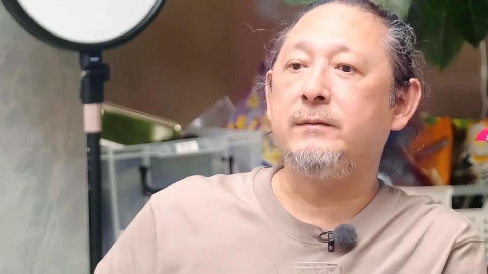 Controversial Old Artist Emerges as the ‘Least Popular’ in the Entertainment Industry This Year