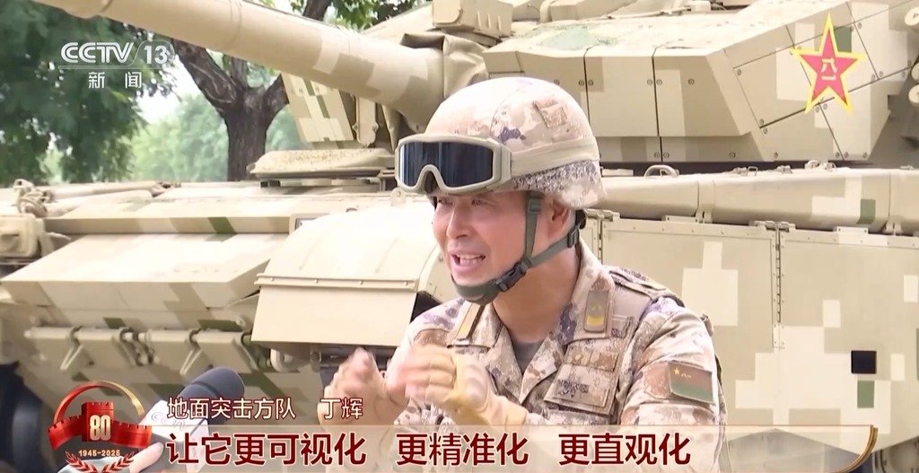 Driving the First Vehicle, Six Parades – How Does He Achieve Millisecond Precision Through the Parade Ground? – Hualong Net