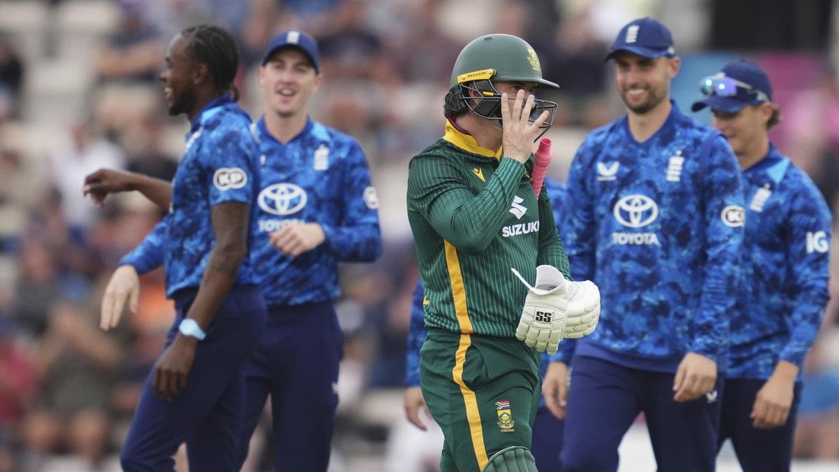 England’s Record 342-Run Victory Against South Africa in 3rd Cricket ODI