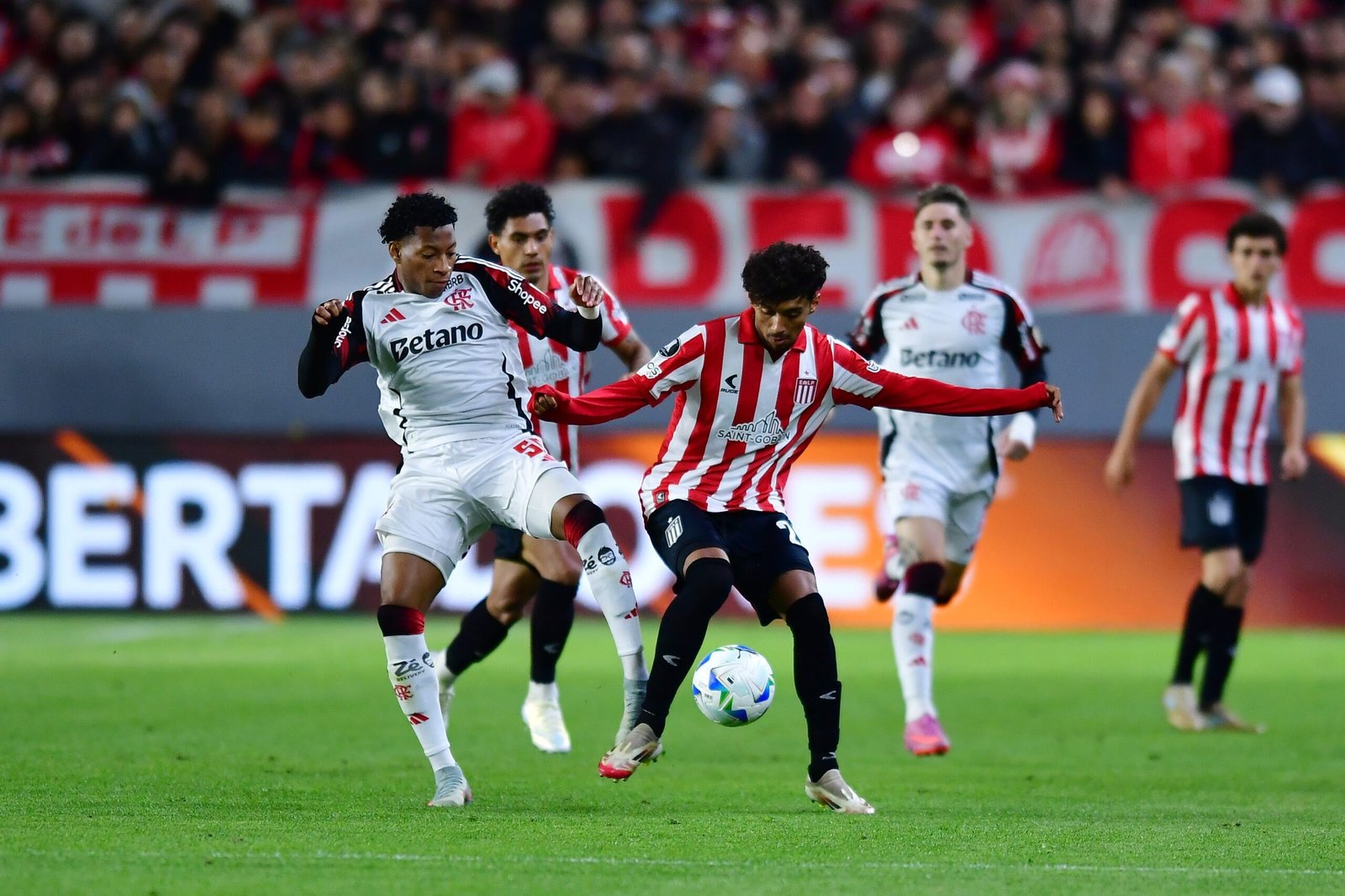 flamengo earns over 2412 million in prizes with a spot in the libertadores semifinals