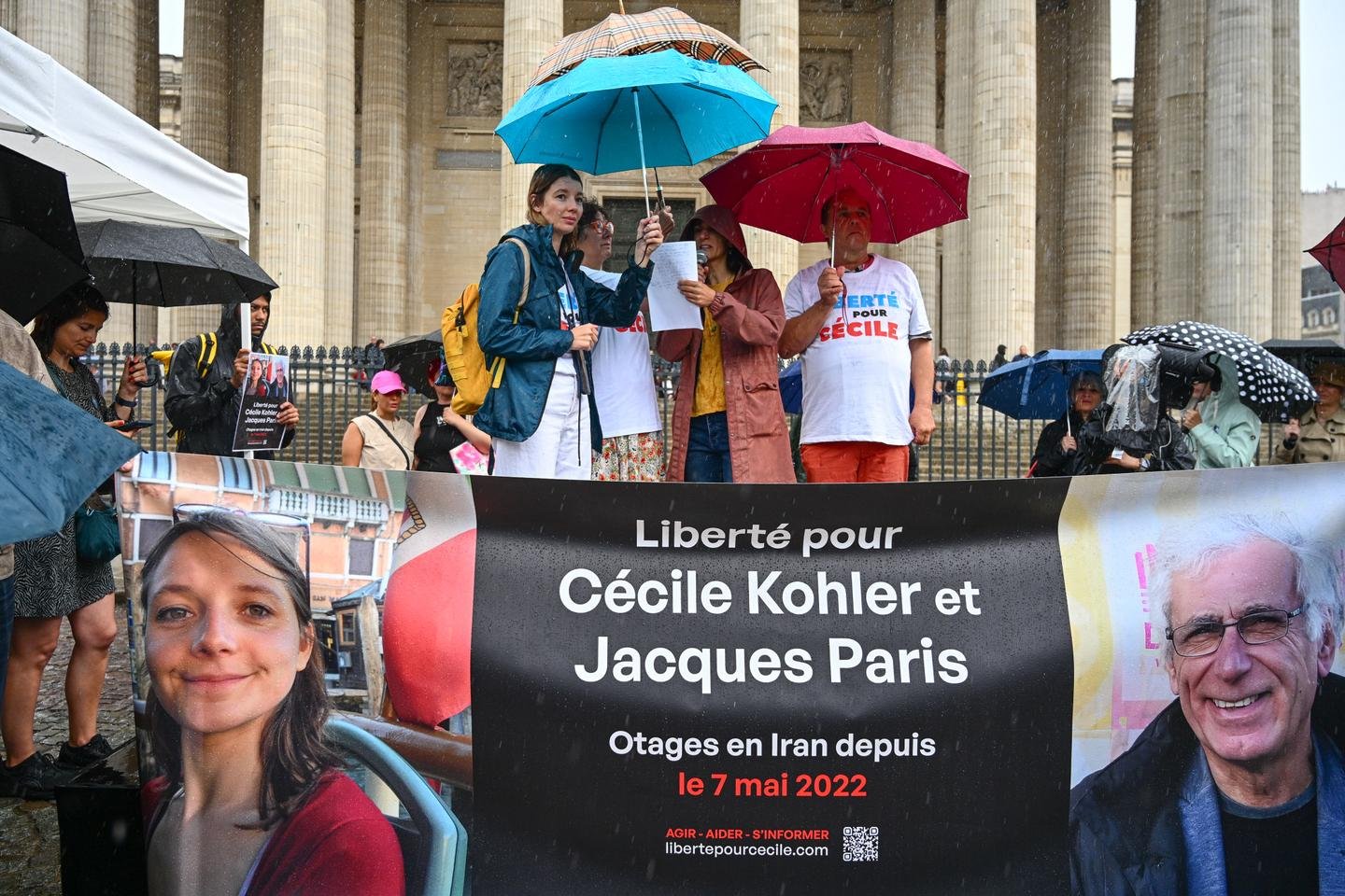 French Families of Prisoners in Iran: Balancing Hope and Caution