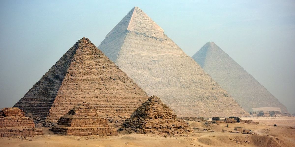 How the Great Pyramids of Giza Were Built