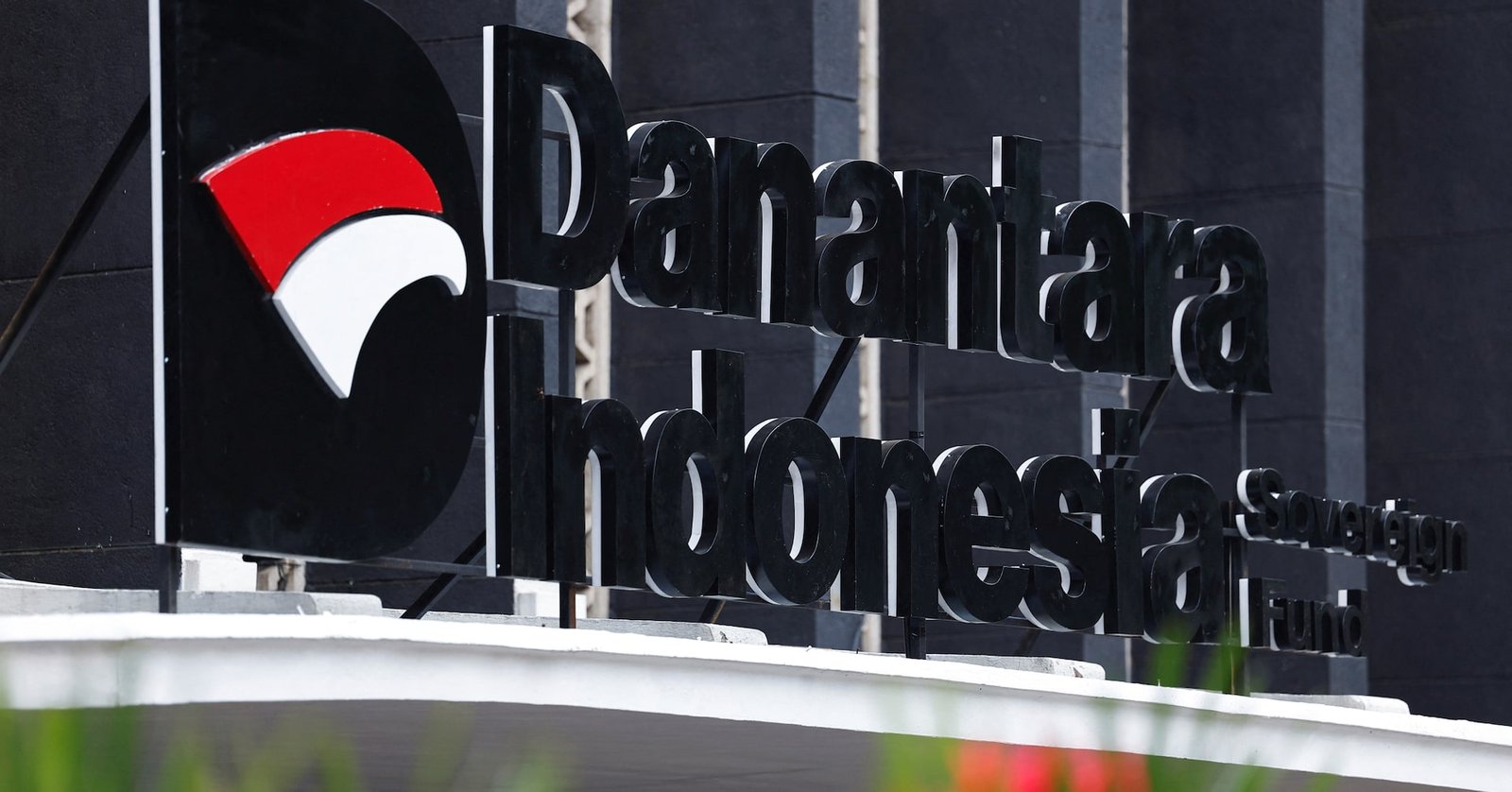 indonesia sovereign wealth fund ina targets data centres2c ai in healthcare2c renewables