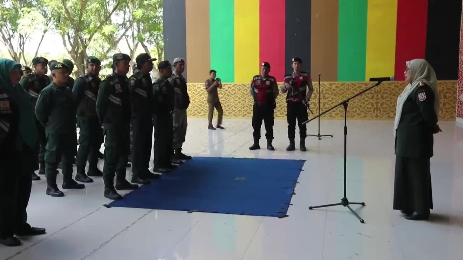 indonesian court sentences nine people to lashing for violating sharia law