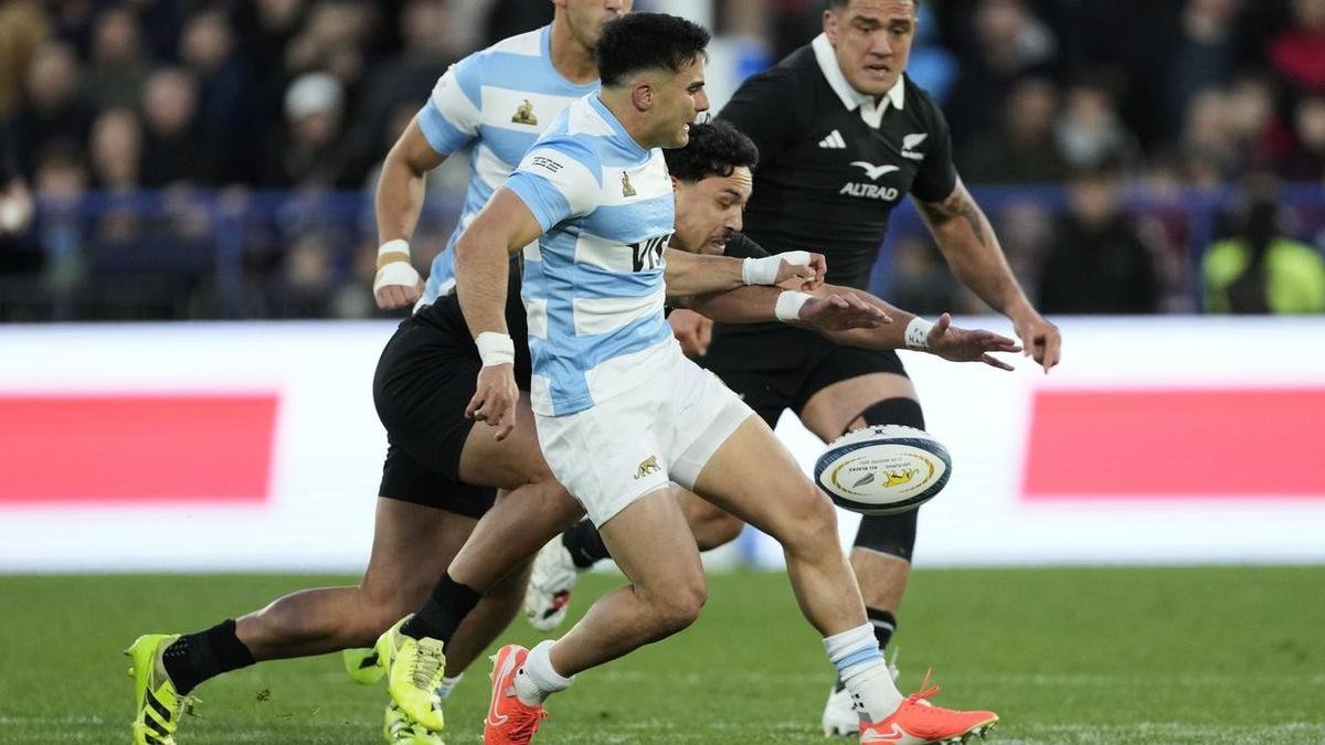 injuries force changes for argentina in twickenham test
