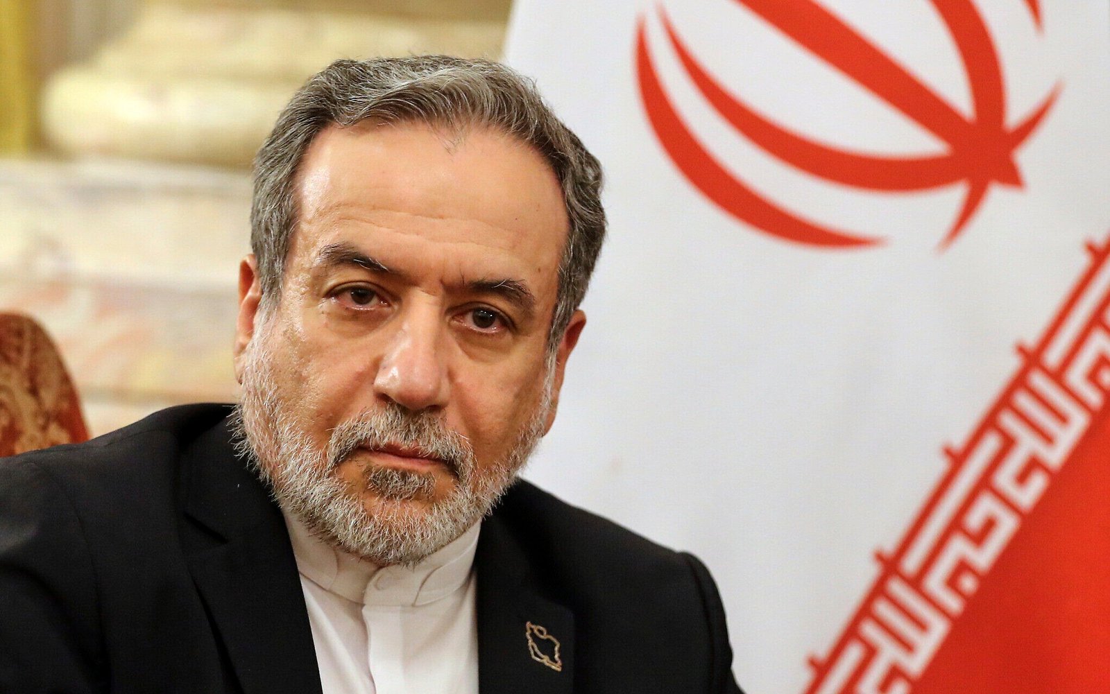 iran and european powers in last ditch talks to avert restored nuclear sanctions