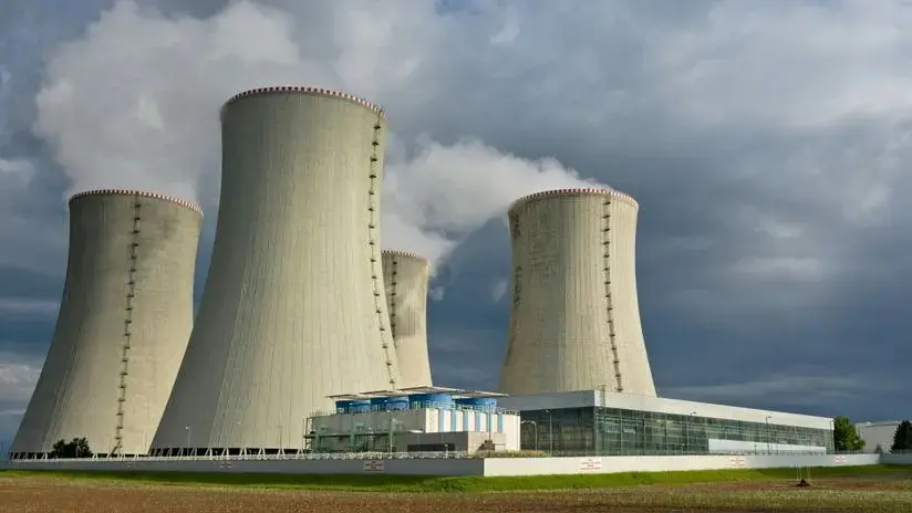 Iran and Russia Sign Agreement to Build Four Nuclear Power Plants on Iranian Soil