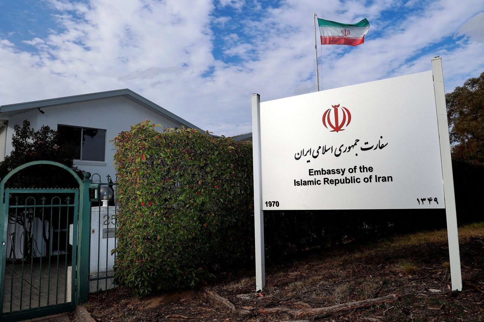 Iran Downgrades Ties with Australia in Response to Ambassador Expulsion