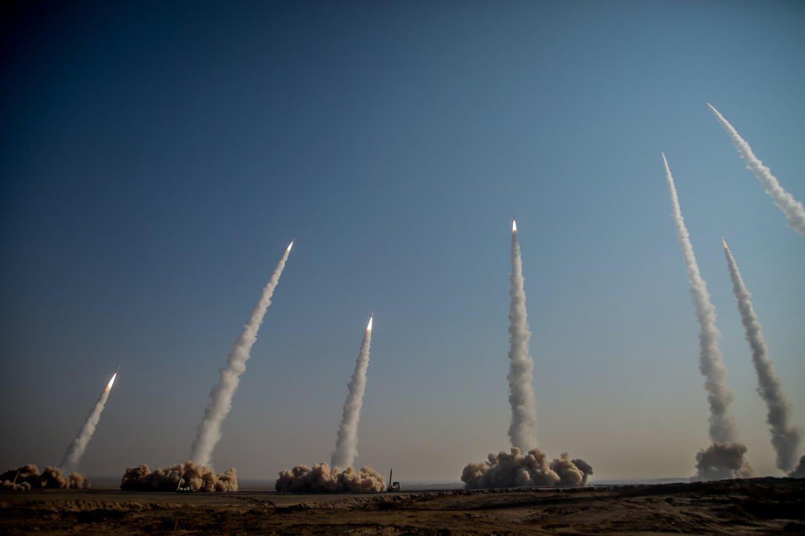 Iran’s Suspected Missile Test Raises Defiance Amid U.S. and Israeli Tensions