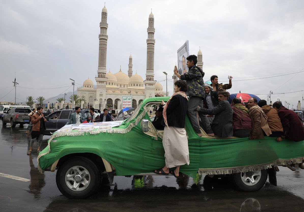 israel bombs rebel held port in yemen