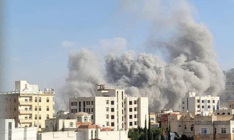 israel jets bomb houthi military sites in yemen after drone attack